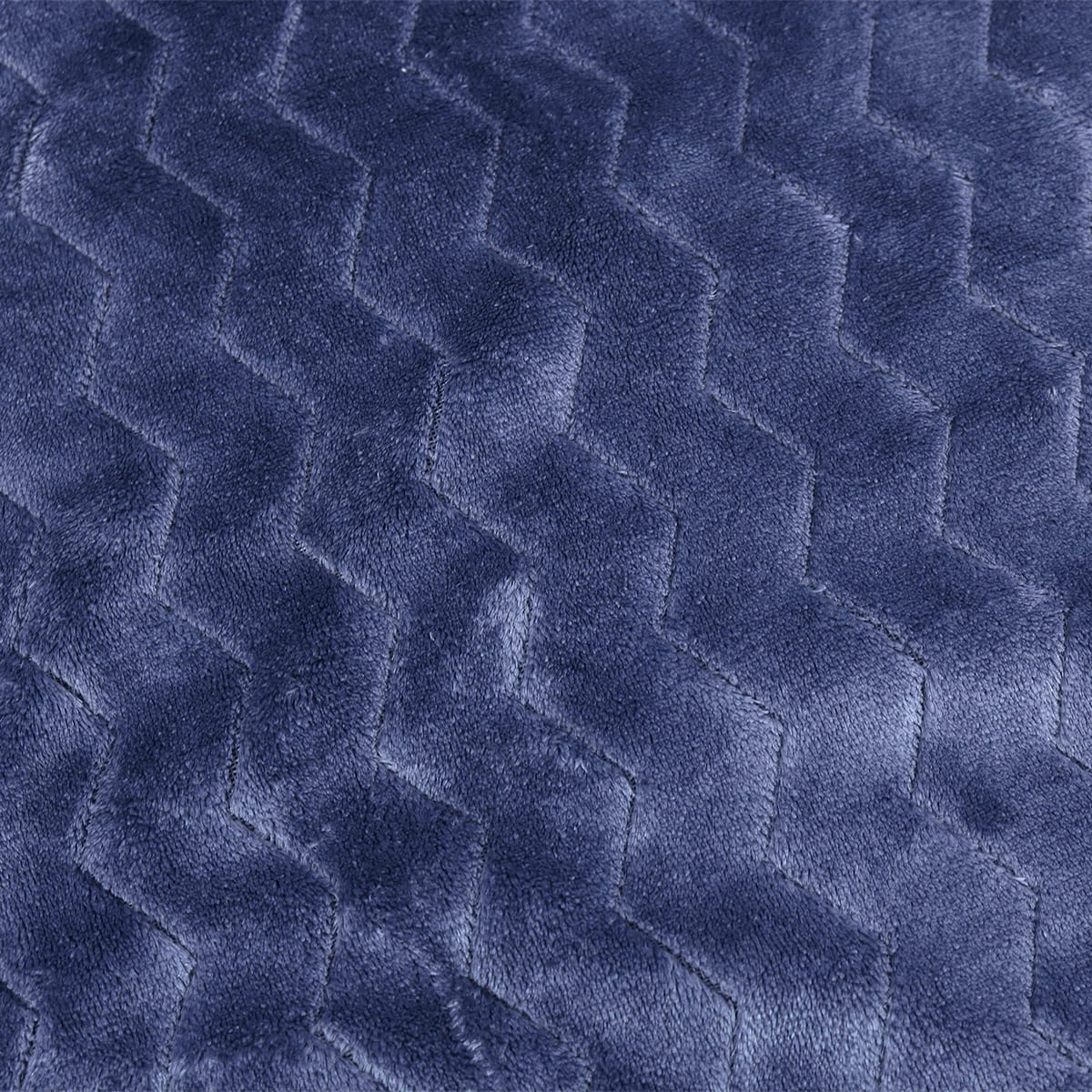 100% Recycled Polyester Zig Zag Pattern Jacquard Flannel Reversible Plush Blanket (Navy)
