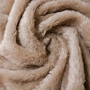 Alpaca Plush Pillow Blanket (Brown)