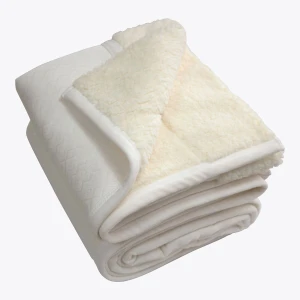 Diamond Quilt Pattern Reversible to Sherpa Blanket (Cream)