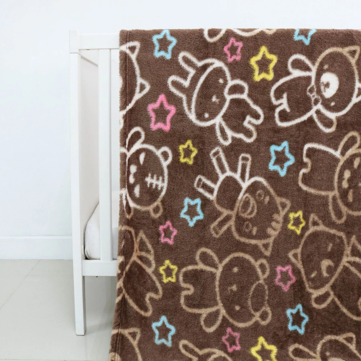 Eazzie Brownie Printed Plush Blanket (Brown)