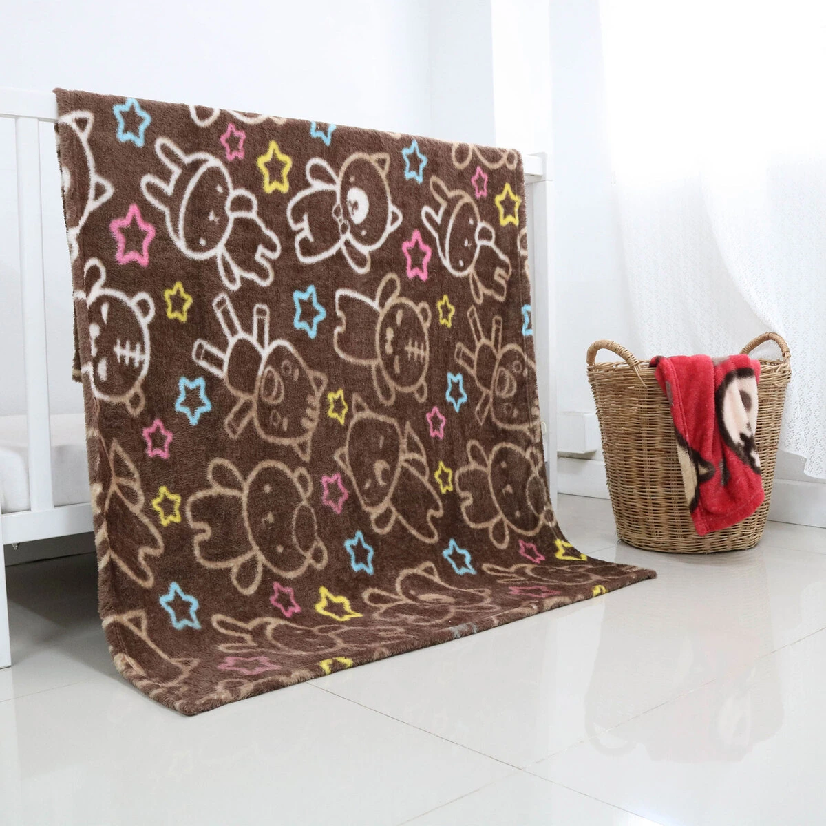 Eazzie Brownie Printed Plush Blanket (Brown)