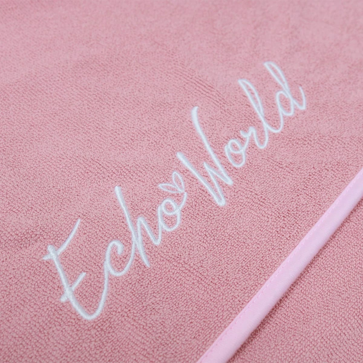 Echo World Embroidery Recycled Terry Bath Towel with Hair Towel (Pink)