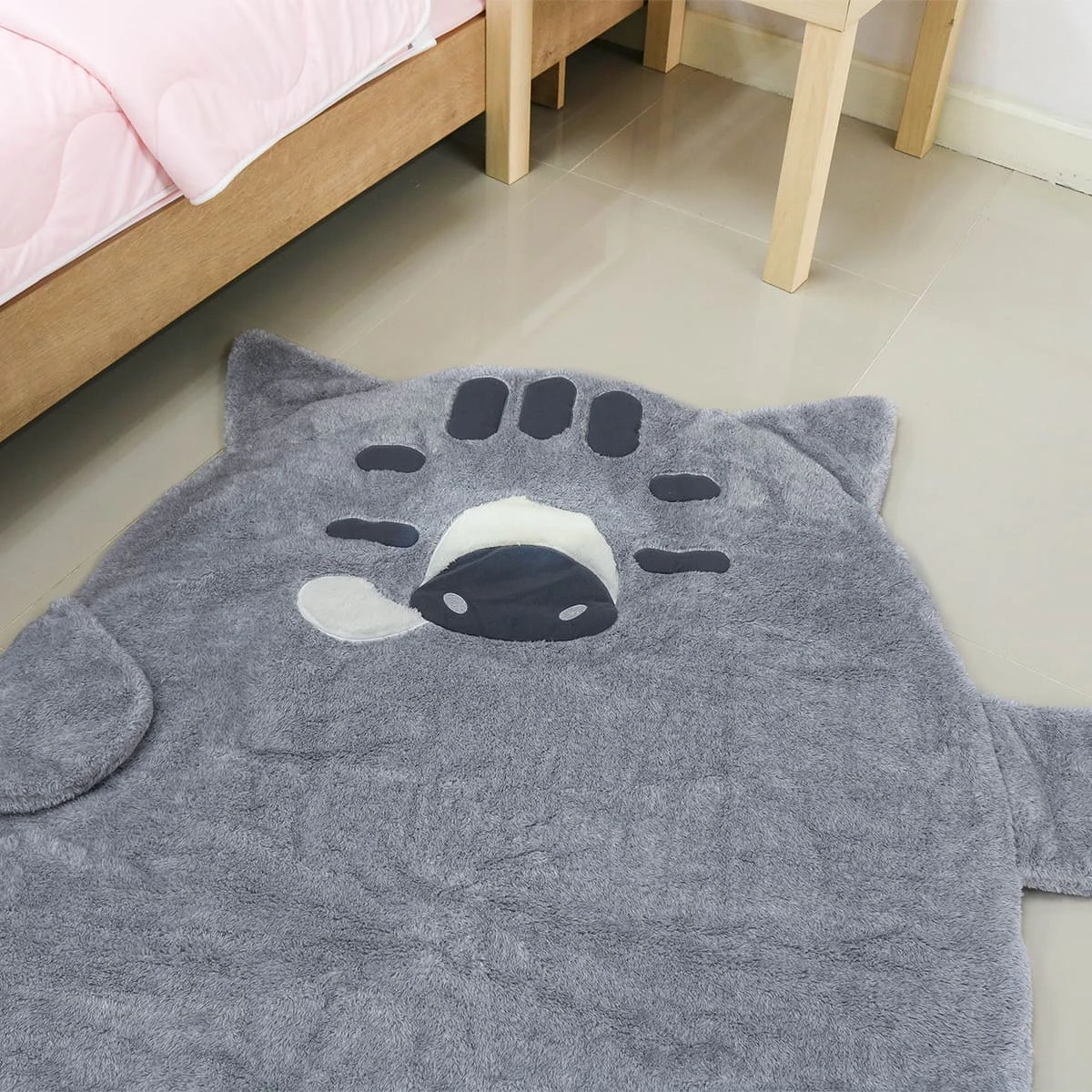 Eddie V2 Shape Plush Nap Mat (Grey)