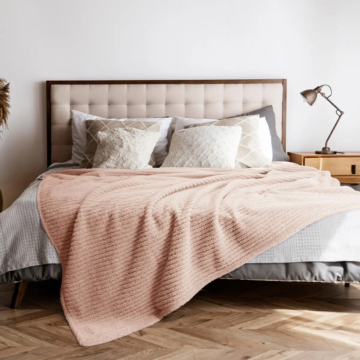 Fino Plush Blanket | Bold Striped Textured | Brown