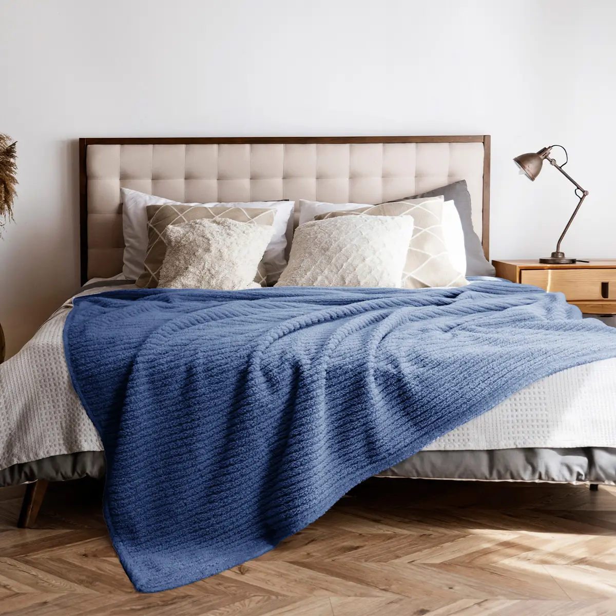 Fino Plush Blanket | Bold Striped Textured | Navy