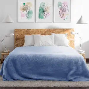 Fino Plush Blanket | Light Blue