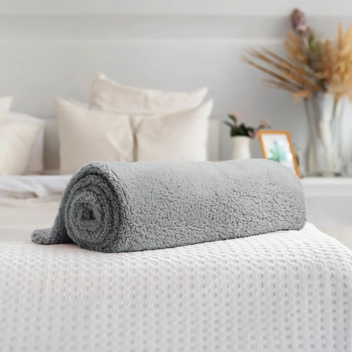 Fino Plush Blanket | Light Grey
