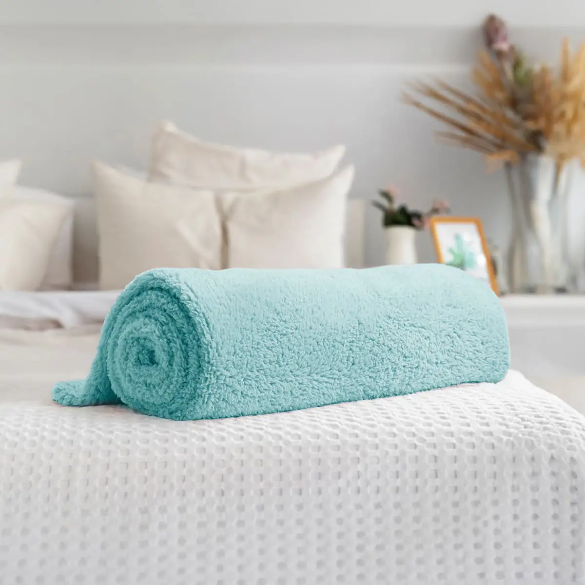 Fino Plush Blanket | Mint Green