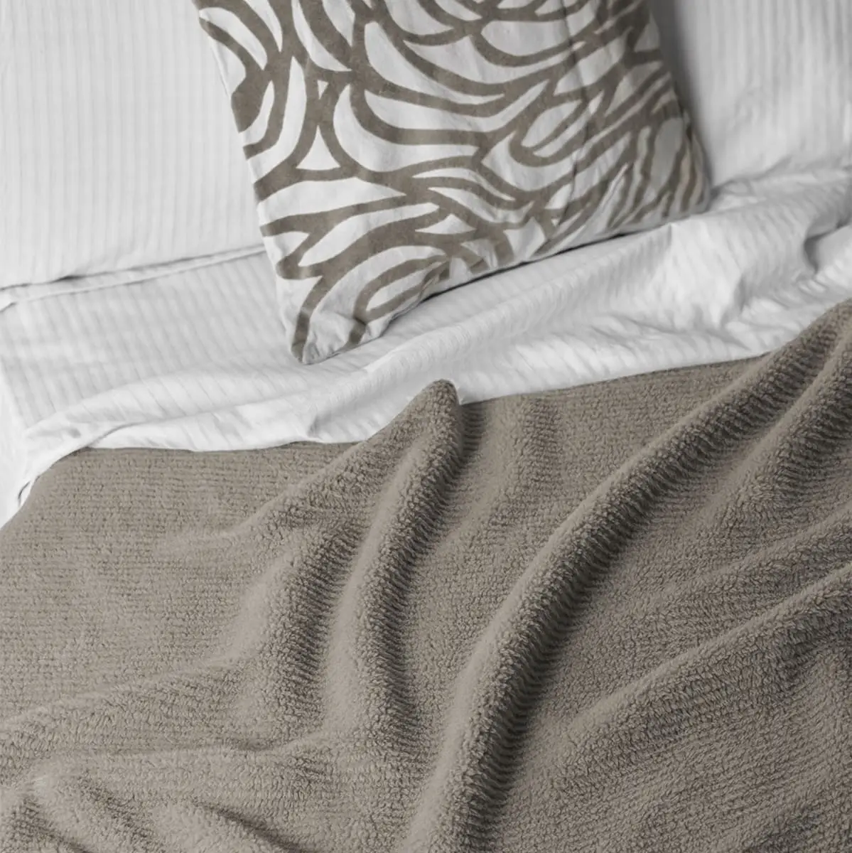 Fino Plush Blanket | Thin Striped Textured | Light Brown