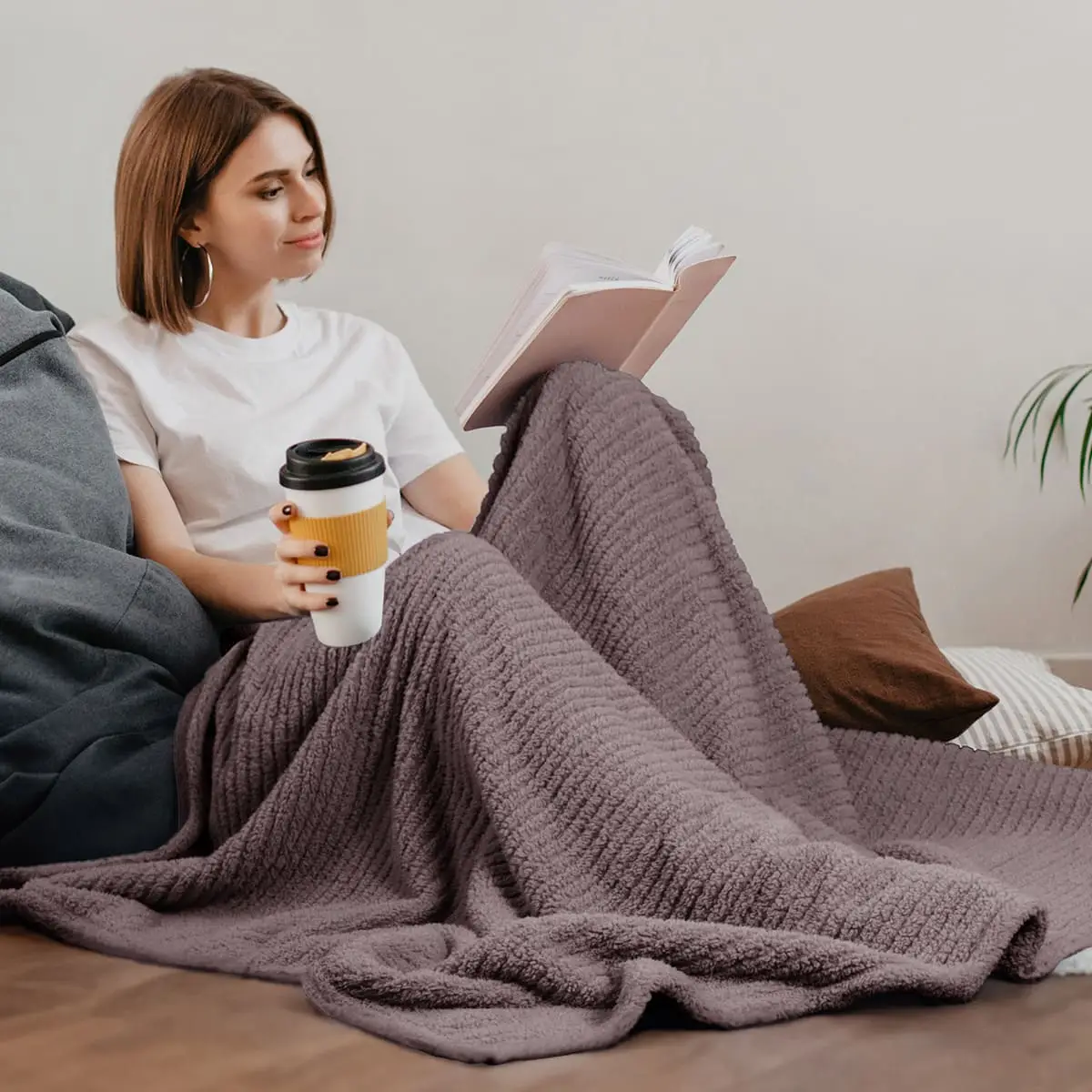 Fino Plush Throw | Bold Striped Textured | Red Brown