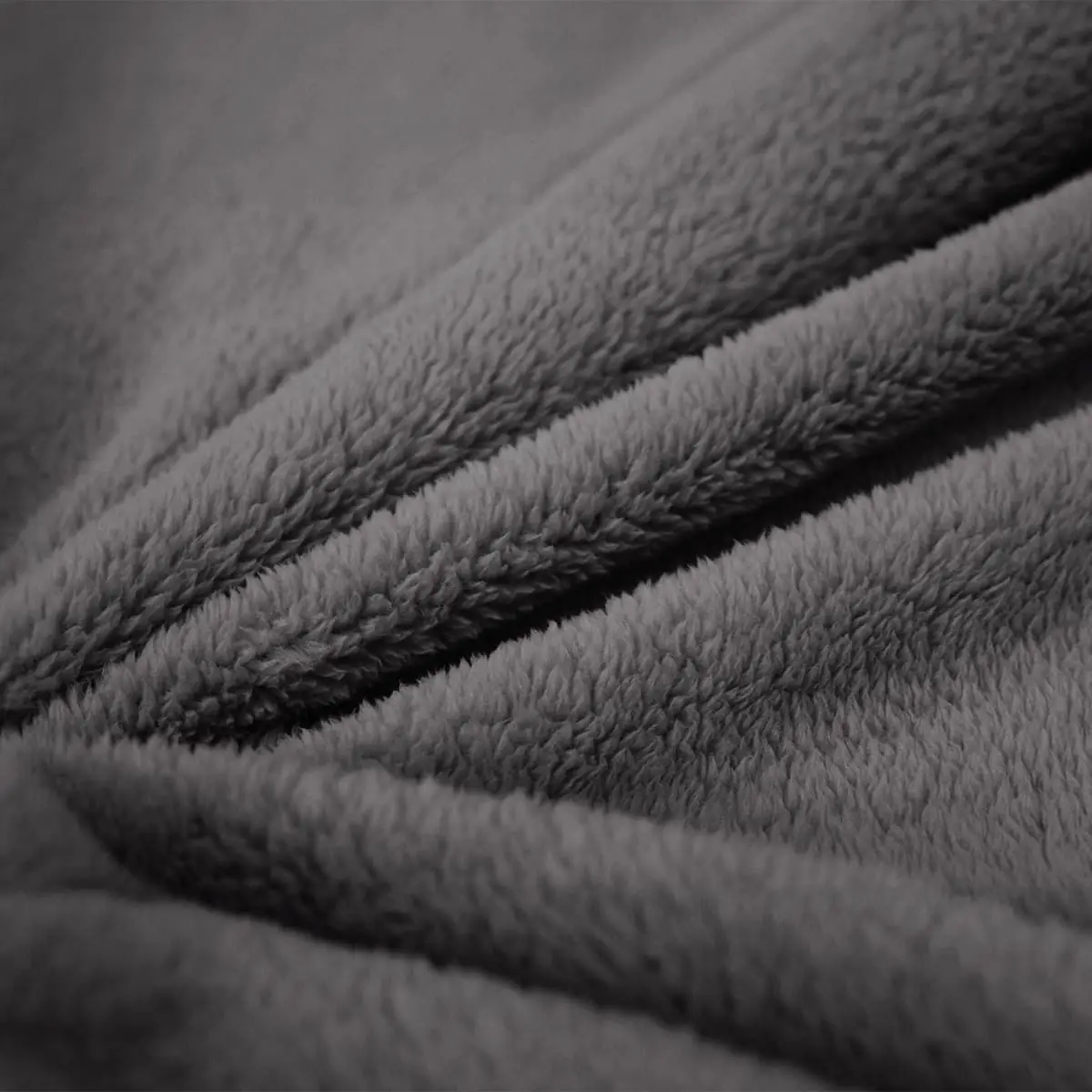 Fino Plush Throw | Dark Grey