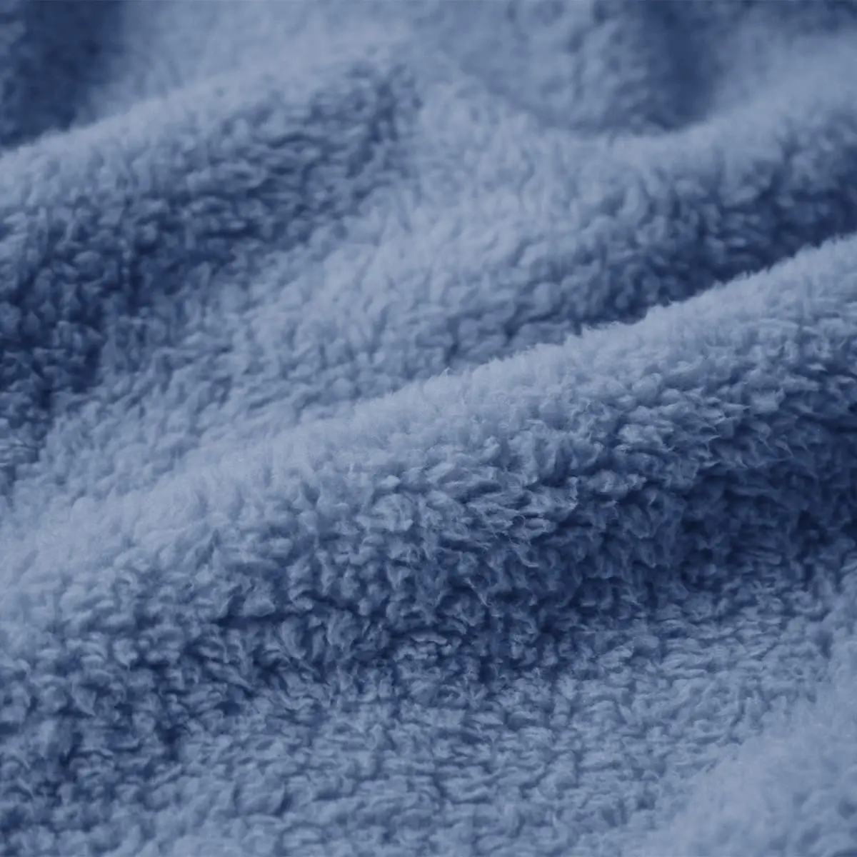 Fino Plush Throw | Light Blue