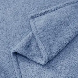 Fino Plush Throw | Light Blue