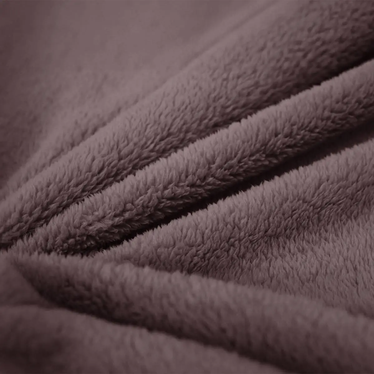 Fino Plush Throw | Red Brown
