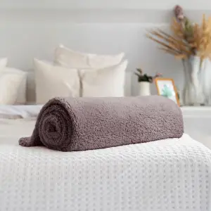 Fino Plush Throw | Red Brown