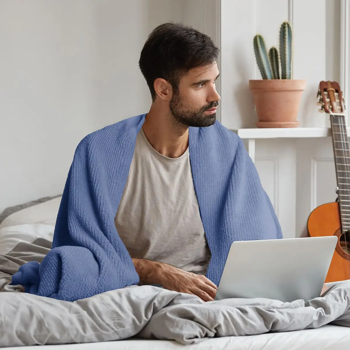 Fino Plush Throw | Thin Striped Textured | Navy