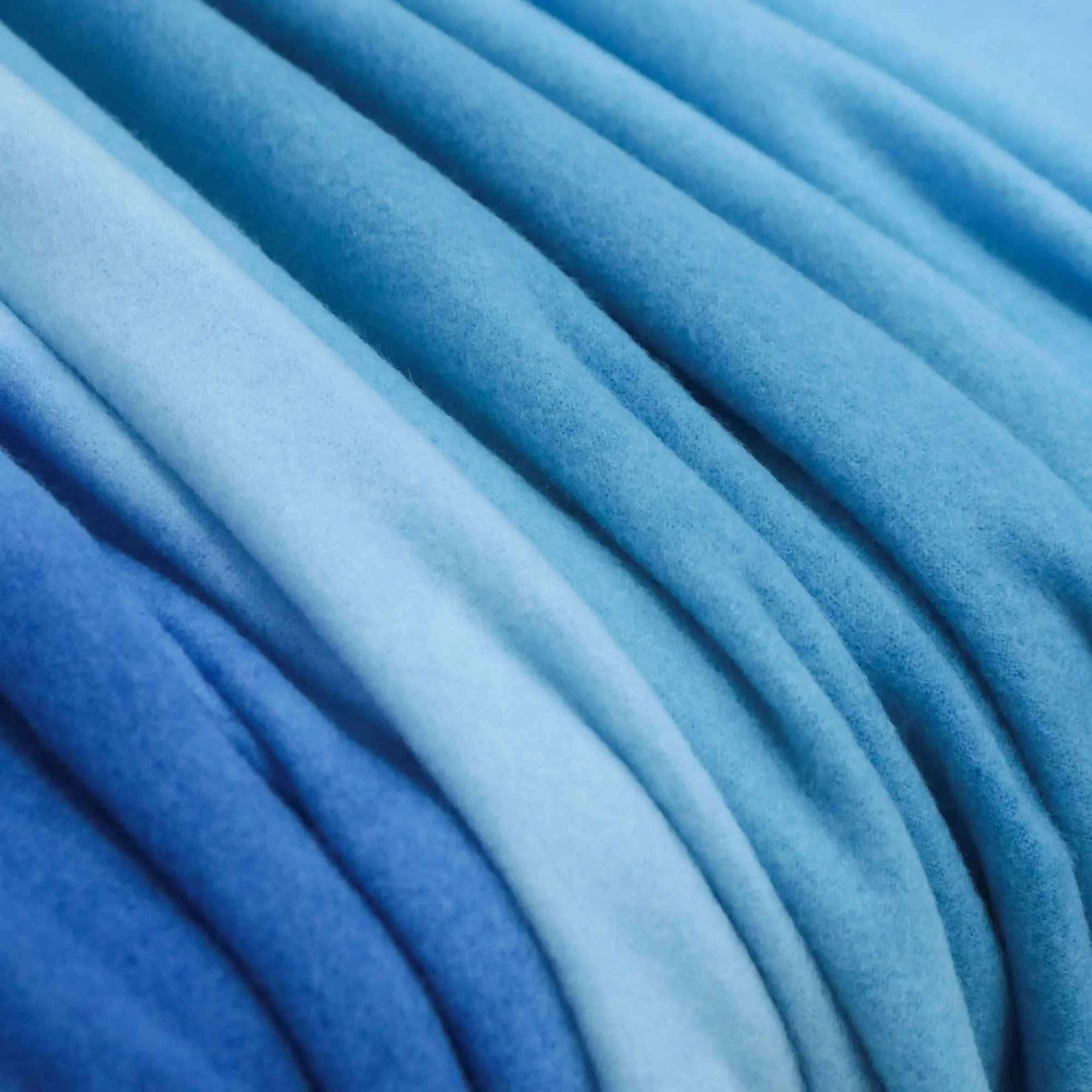 Himalai Printed Fleece Blanket 180 GSM – Horizontal Dream (310C) | From $1.99 Wholesale