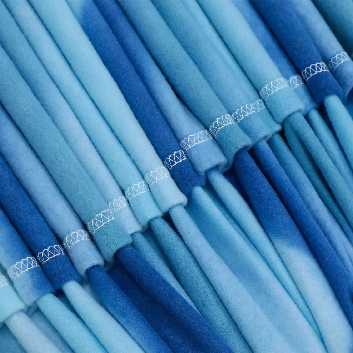 Himalai Printed Fleece Blanket 180 GSM – Wavily Groove (401A) | From $1.99 Wholesale