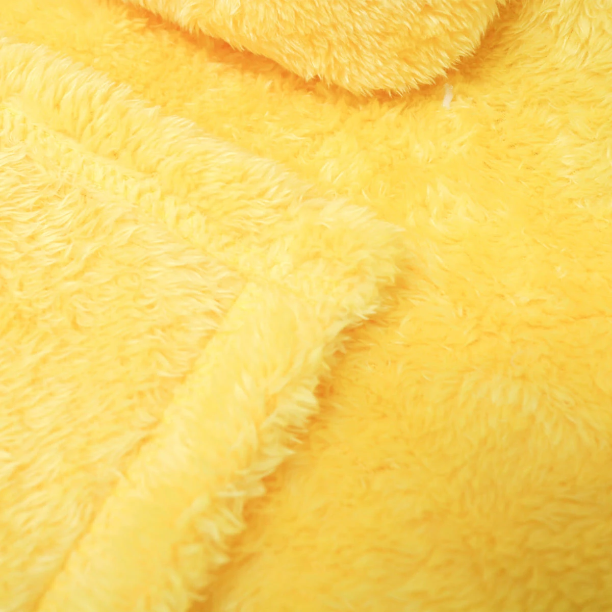 Keta 3D Embroidery Portable Plush Blanket (Yellow)