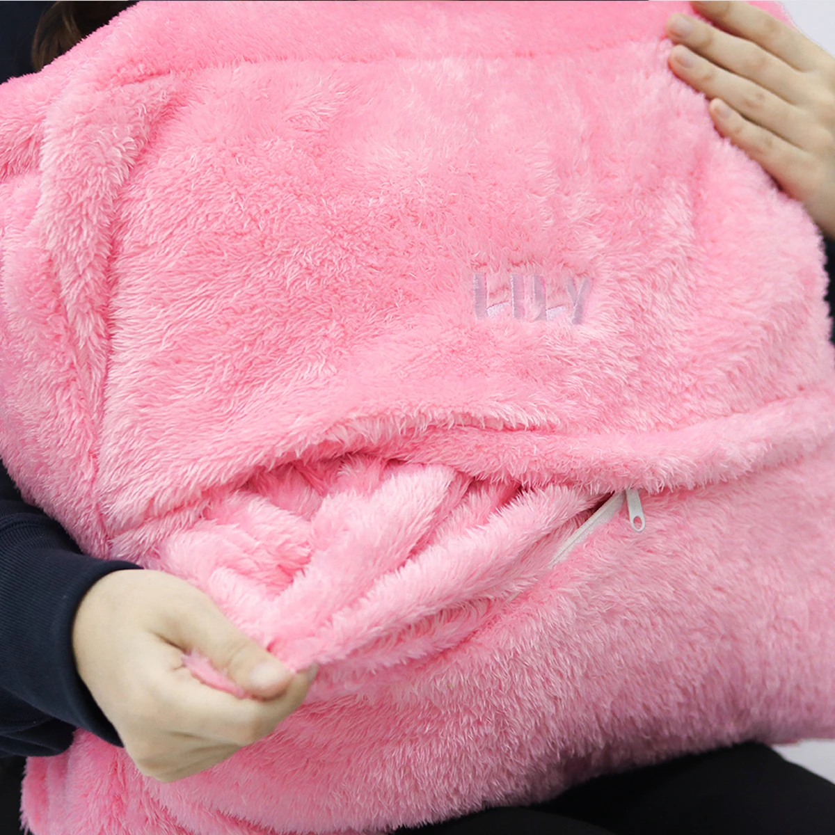 Lily Embroidery Plush Hand Warmer Pillow Blanket (Pink)