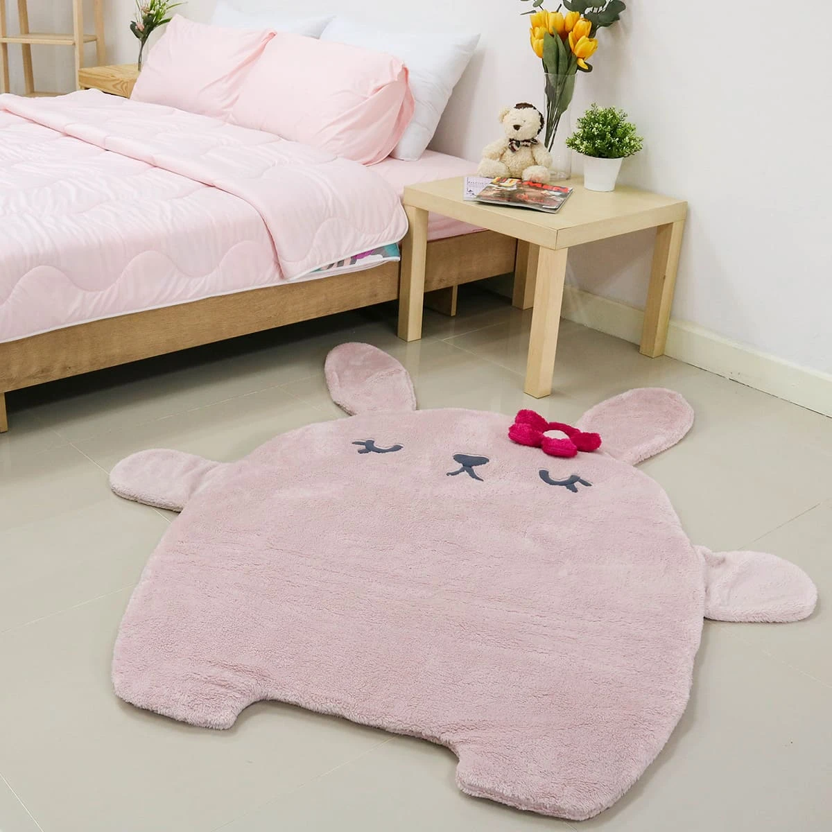 Lily V2 Shape Plush Nap Mat (Pink)