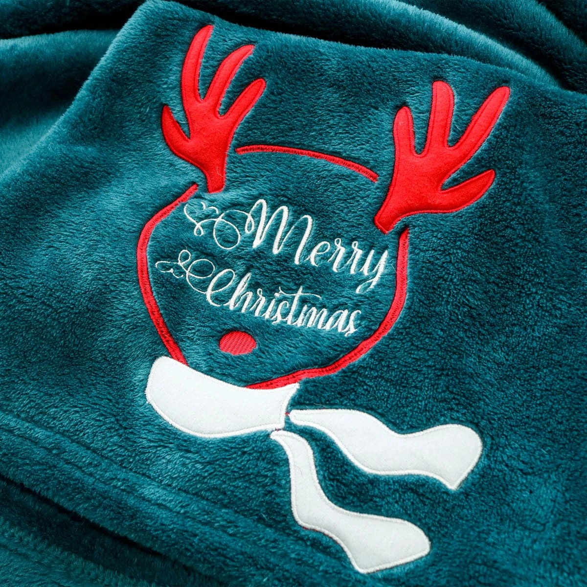 Merry Christmas Reindeer Embroidery Plush Hooded Blanket (Dark Green)