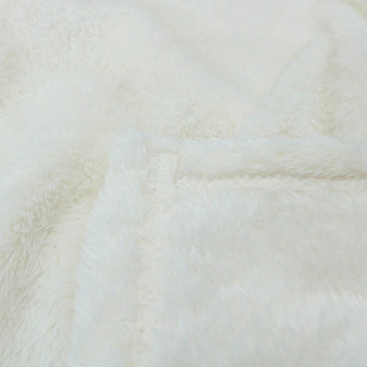 Pol 3D Embroidery Portable Plush Blanket (White)