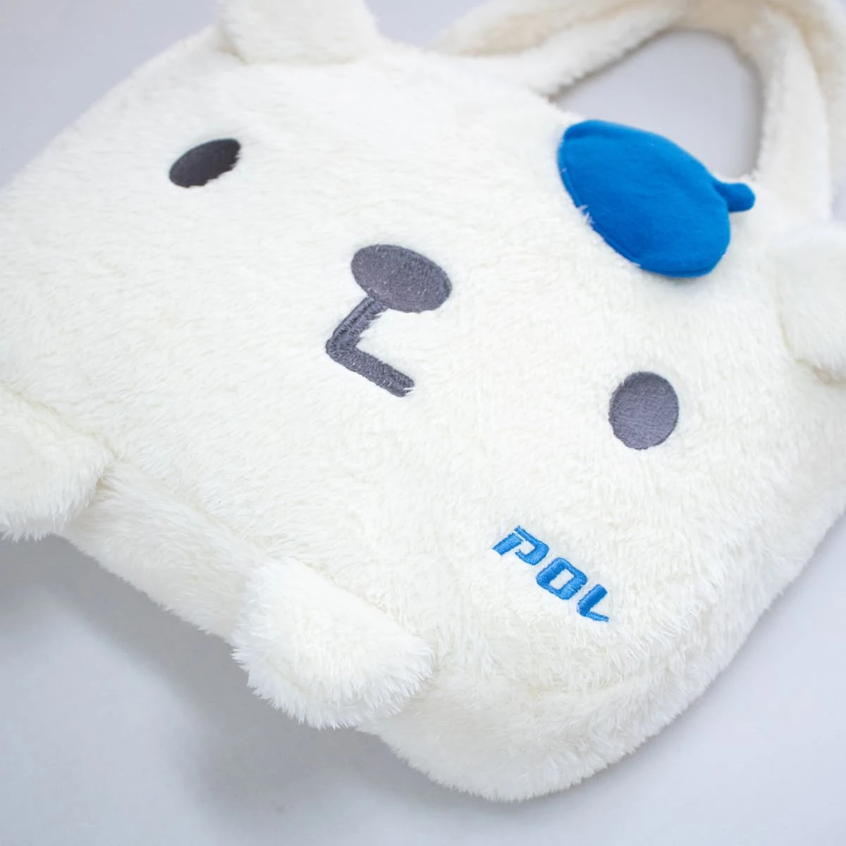 Pol V2 3D Embroidery Plush Tote Blanket (White)