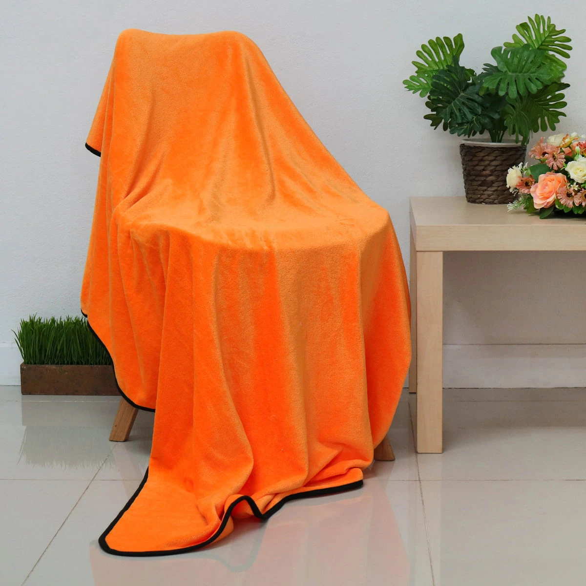 Pumkin Halloween Carry-on Velour Pillow Blanket (Orange)