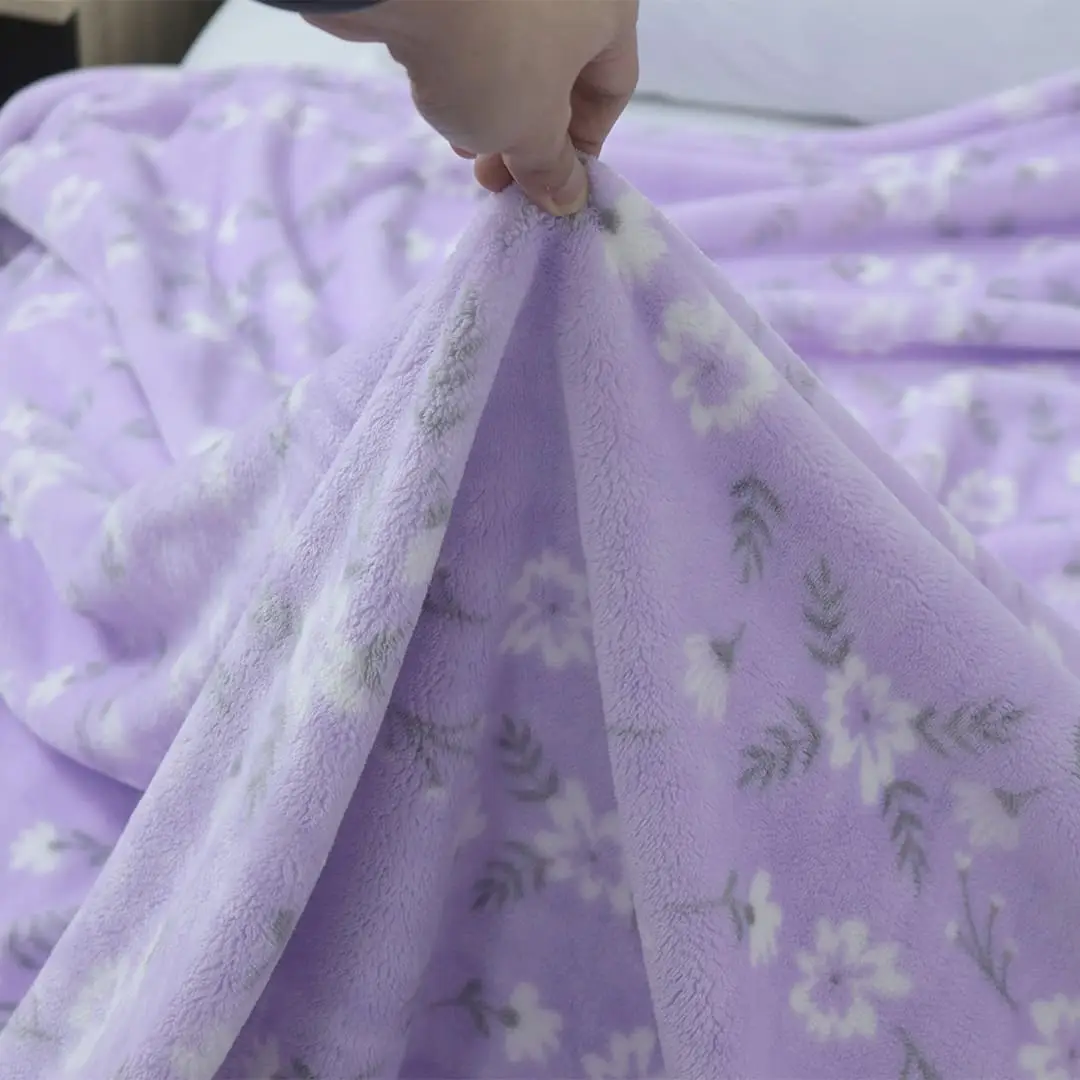 Purple Flower Printed Flannel Blanket – Ultra Soft & Lightweight Throw