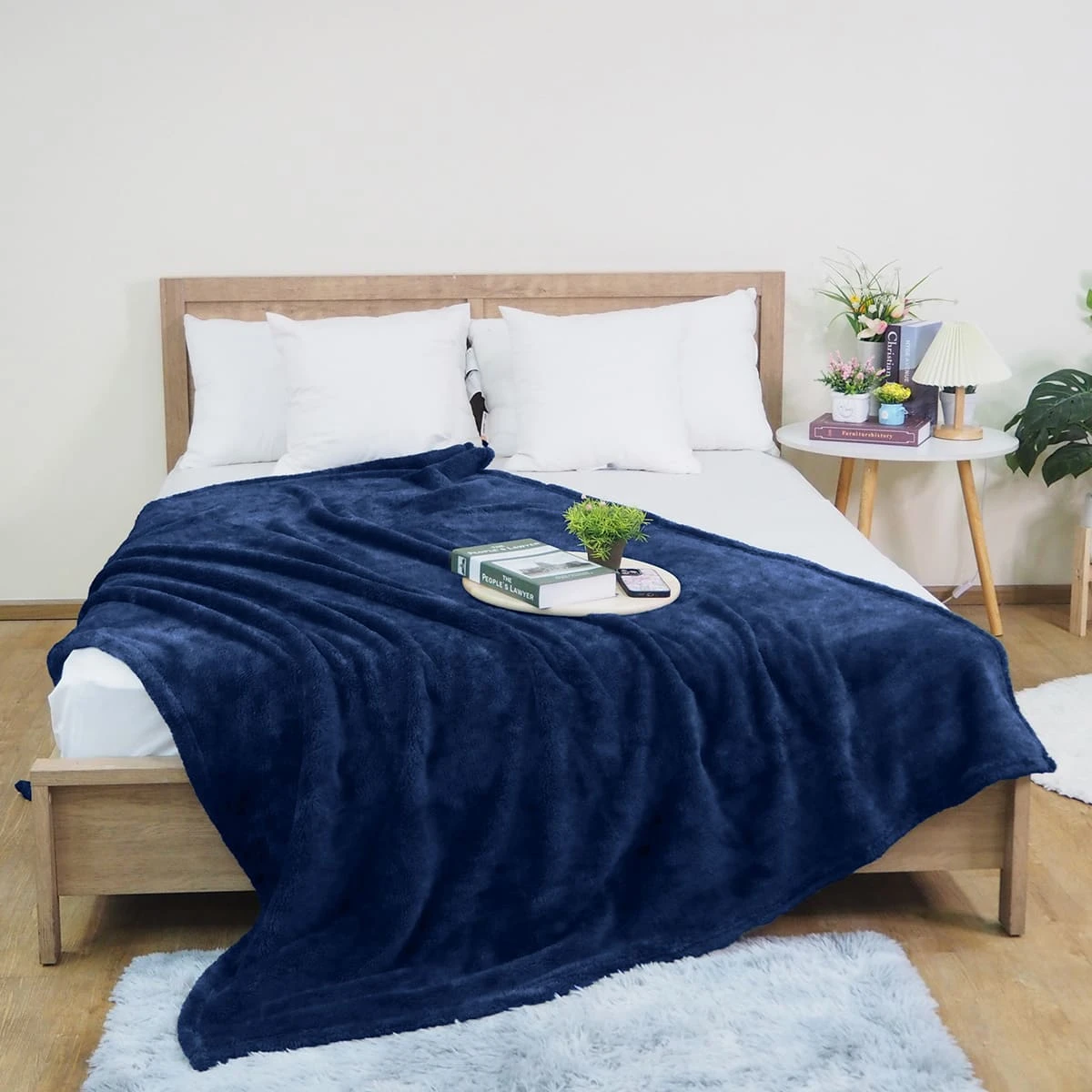 Fashion Hometex: Blanket Supplier |  Ready-to-ship Sable Plush Blanket (Royal Blue)