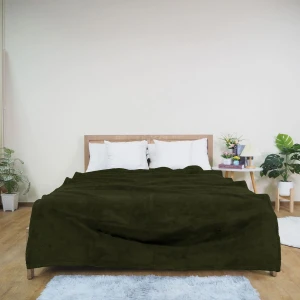 Ready-to-ship Wombat Plush Blanket (Green)