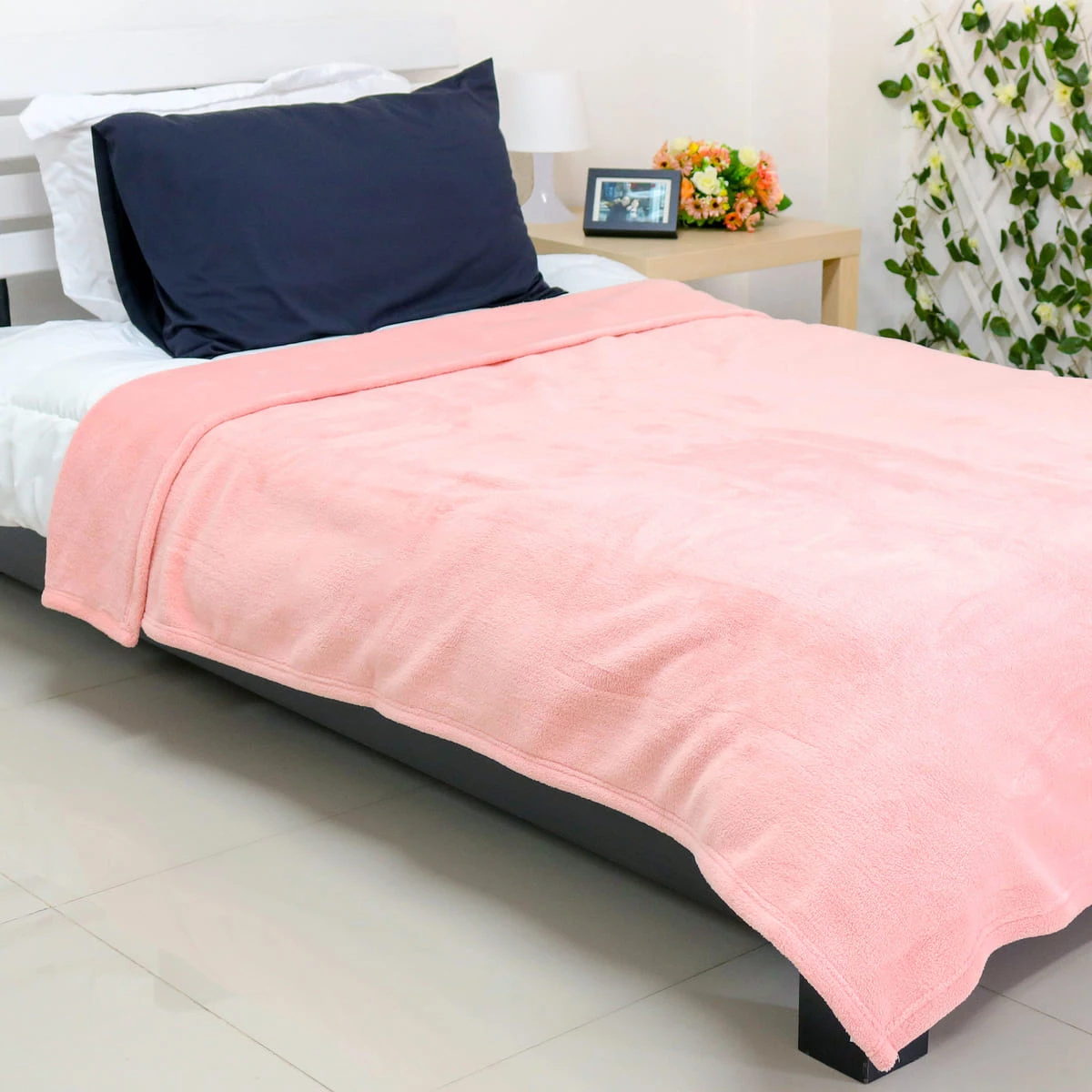 Recycled Flannal Blanket (Pink)