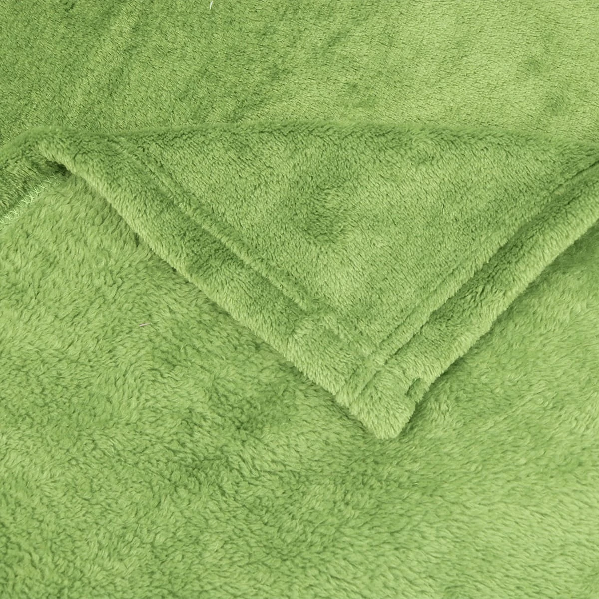 Recycled Polyester Hooded Flannel Blanket with Bear Design (Green)