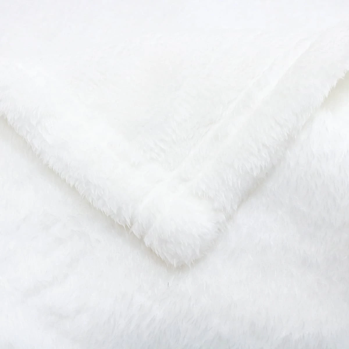 Rivo Embroidery Plush Baby Blanket (White)