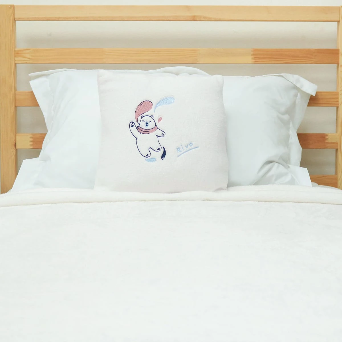 Rivo Embroidery Plush Pillow Blanket (White)