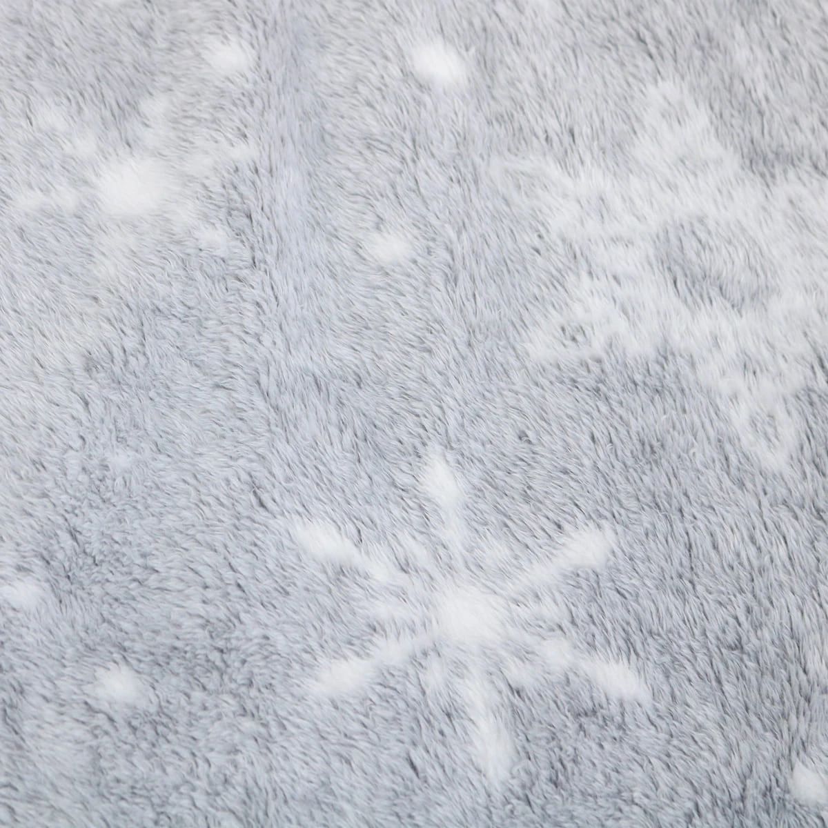 Snowflake Printed Frosted Plush Blanket (Silver Grey)