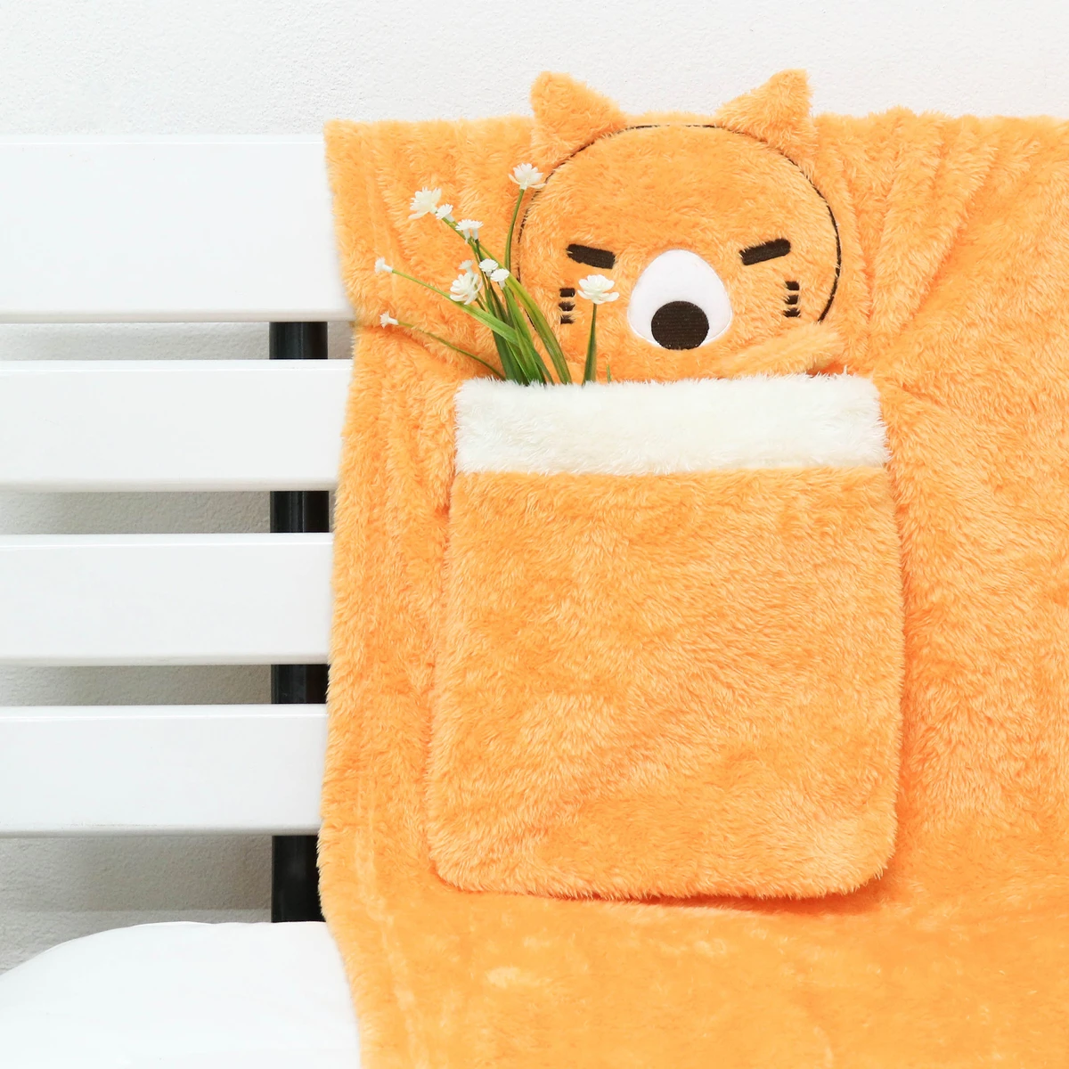 Terry 3D Embroidery Portable Plush Blanket (Orange)