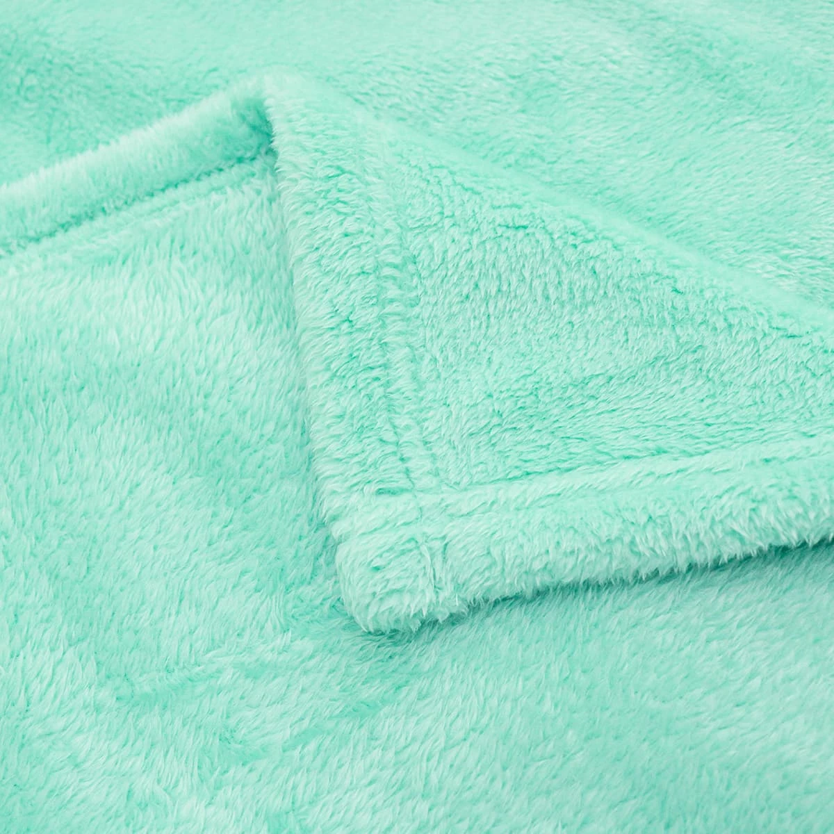 Windy Embroidery Plush Baby Blanket (Green)