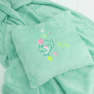 Windy Embroidery Plush Pillow Blanket (Green)